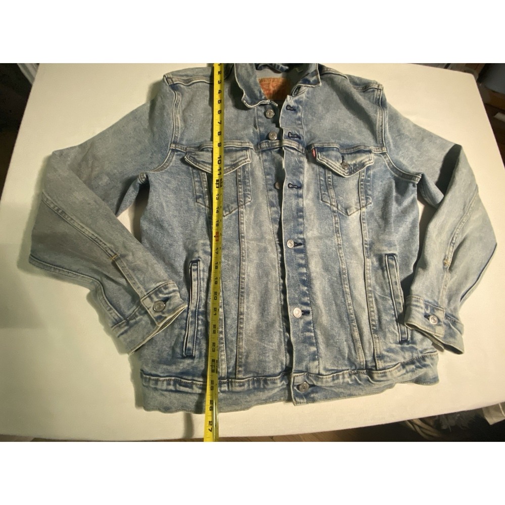 Levi's Denim Trucker Jacket Light Wash Vintage Style Mens Size L Red Tab Classic - Picture 7 of 8